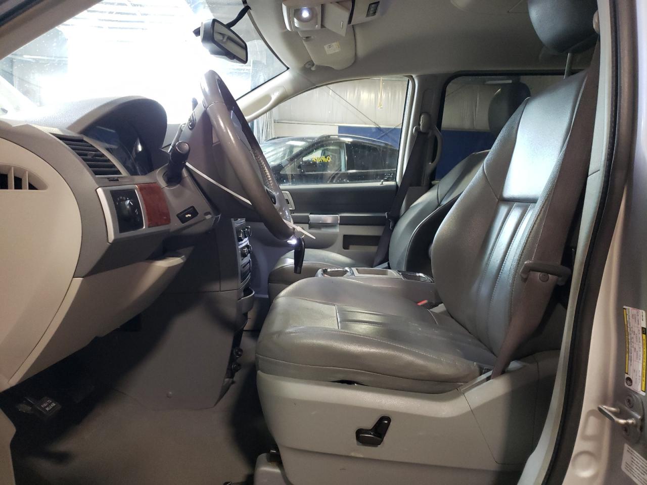 2008 Chrysler Town & Country Touring VIN: 2A8HR54P48R769107 Lot: 60677144