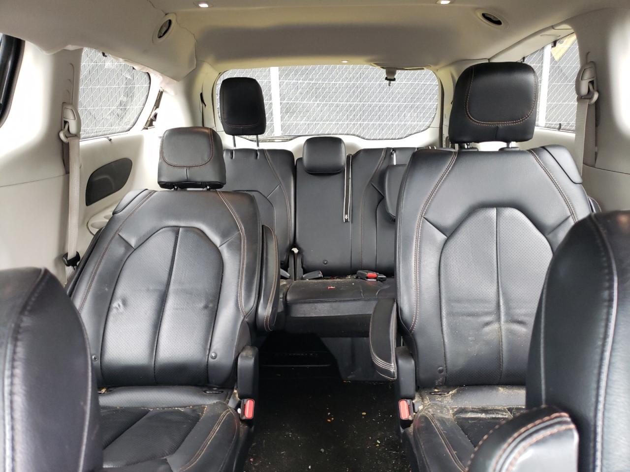 2019 Chrysler Pacifica Touring L VIN: 2C4RC1BG0KR673197 Lot: 57735954