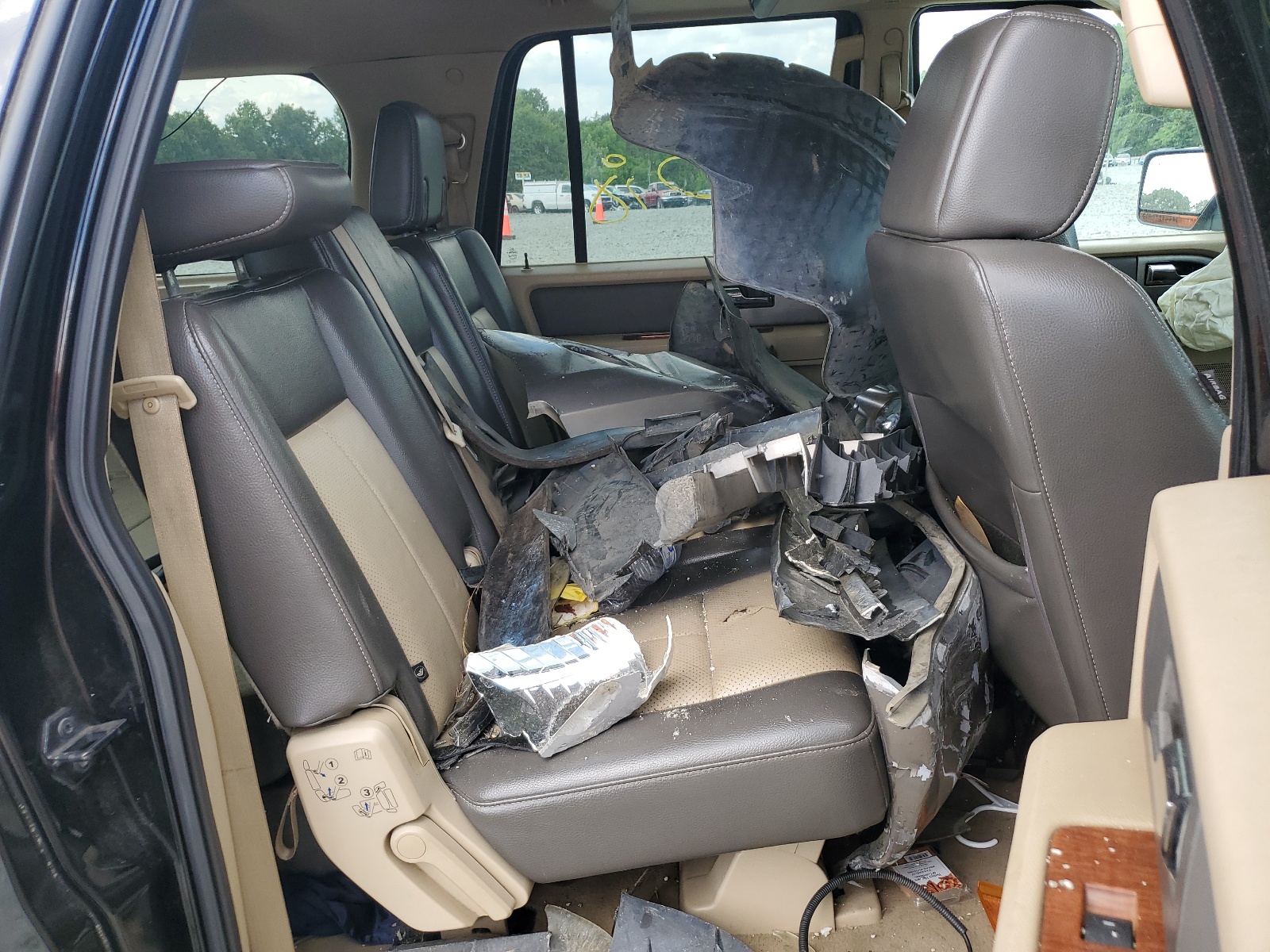 1FMFK17567LA44326 2007 Ford Expedition El Eddie Bauer