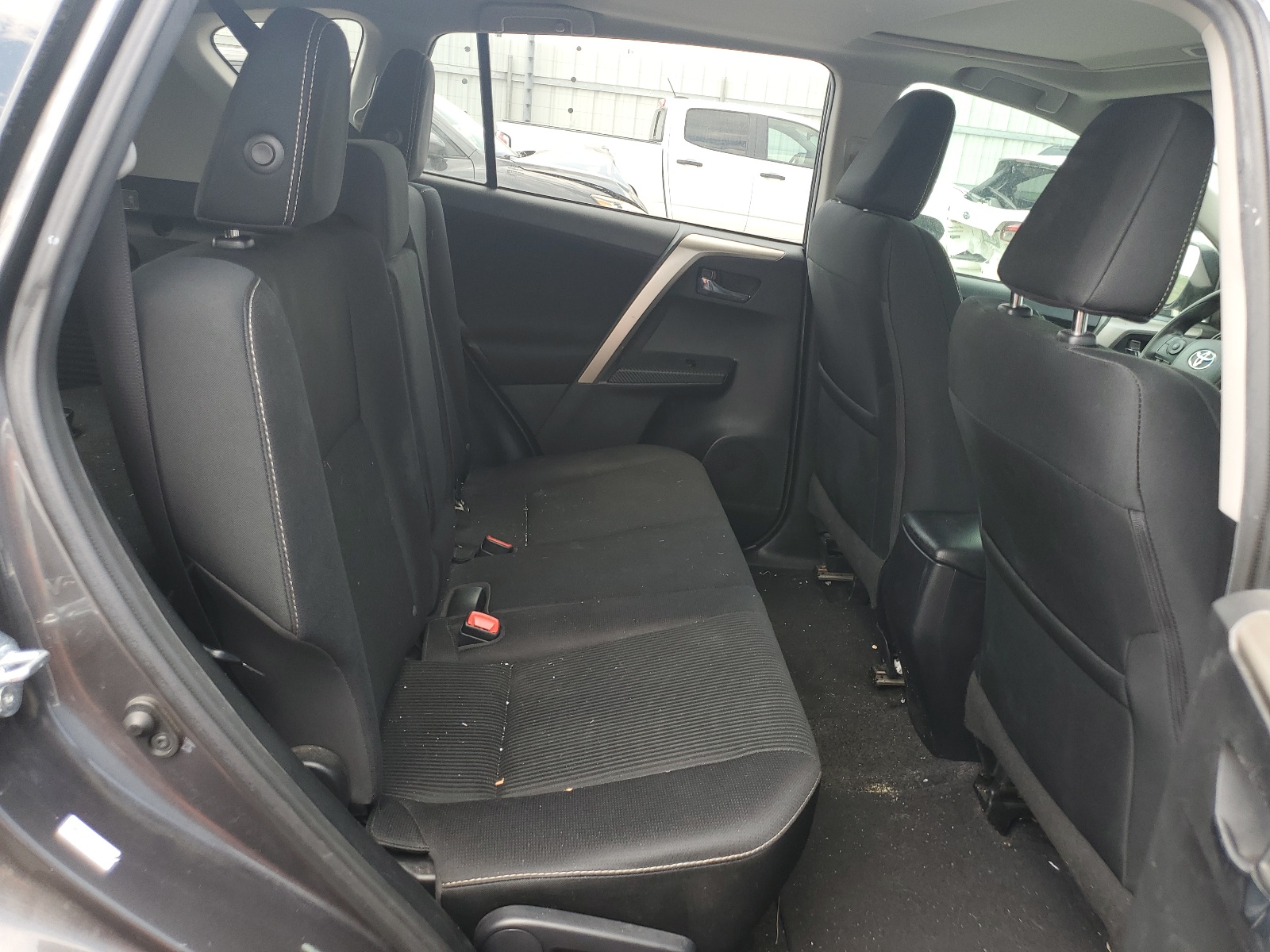 2T3RFREV3FW407975 2015 Toyota Rav4 Xle