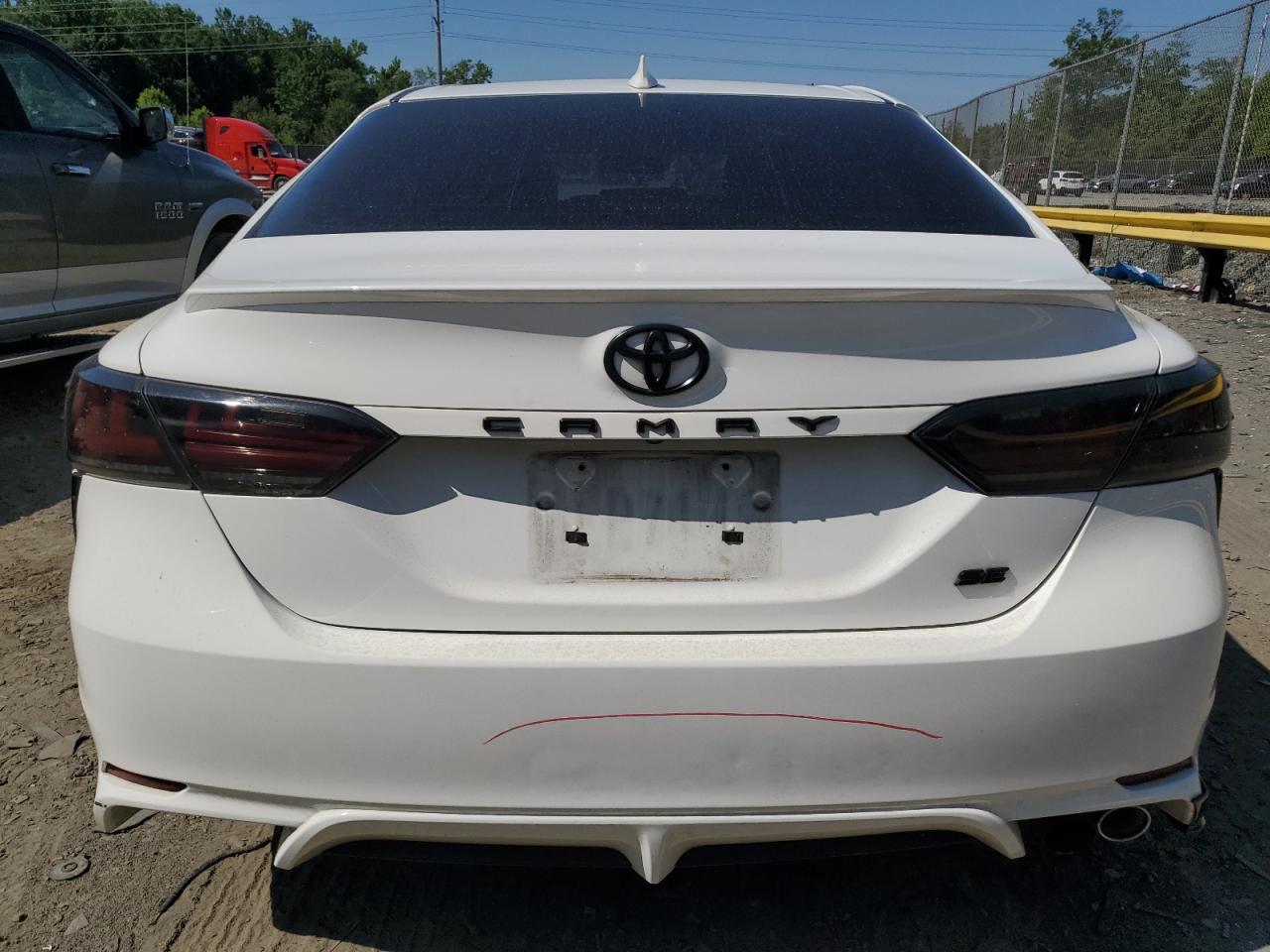 4T1B11HK8KU216056 2019 Toyota Camry L