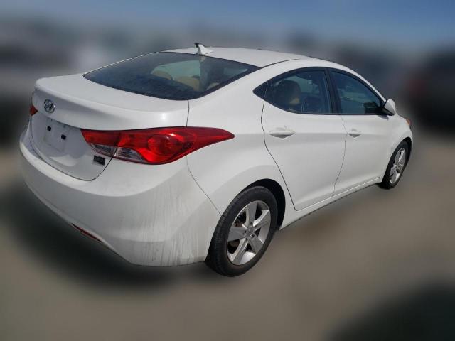  HYUNDAI ELANTRA 2013 Белый