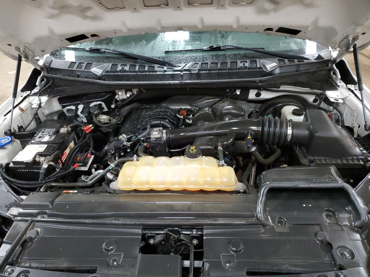 1FTMF1CBXJKF23261 2018 Ford F150