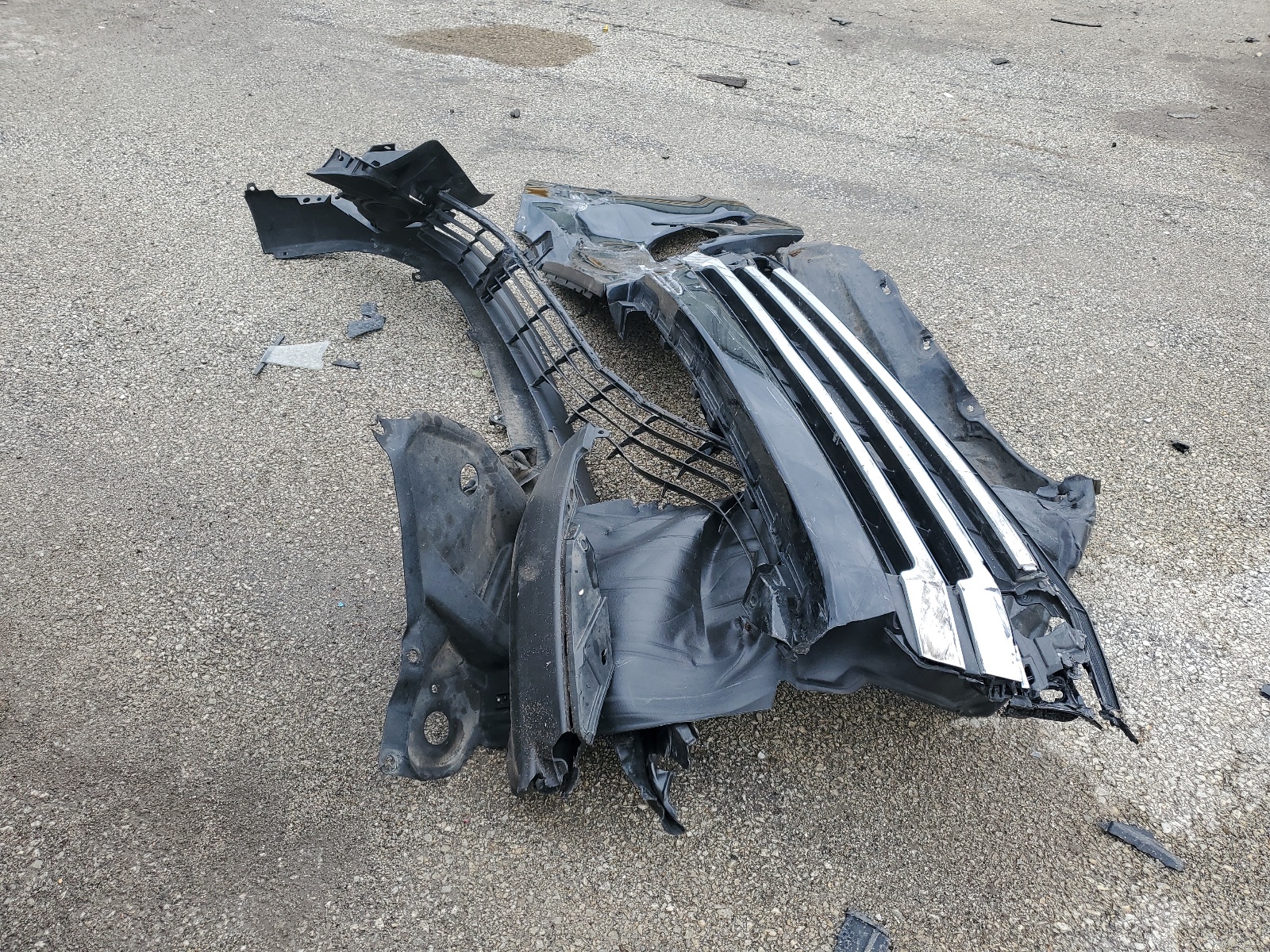 5TDZARFH4KS061051 2019 Toyota Highlander Le