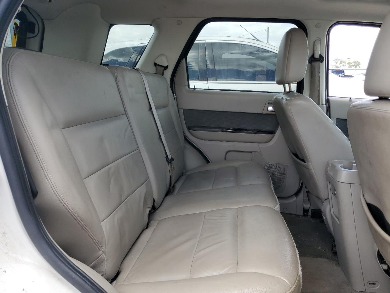 2009 Ford Escape Hybrid VIN: 1FMCU49329KA17692 Lot: 56219544