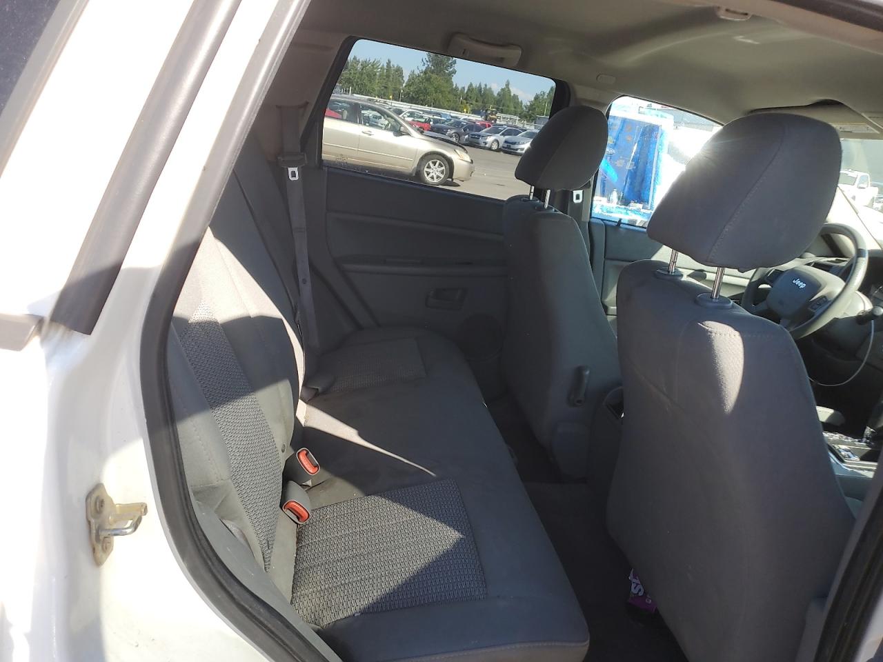 2007 Jeep Grand Cherokee - Image 10