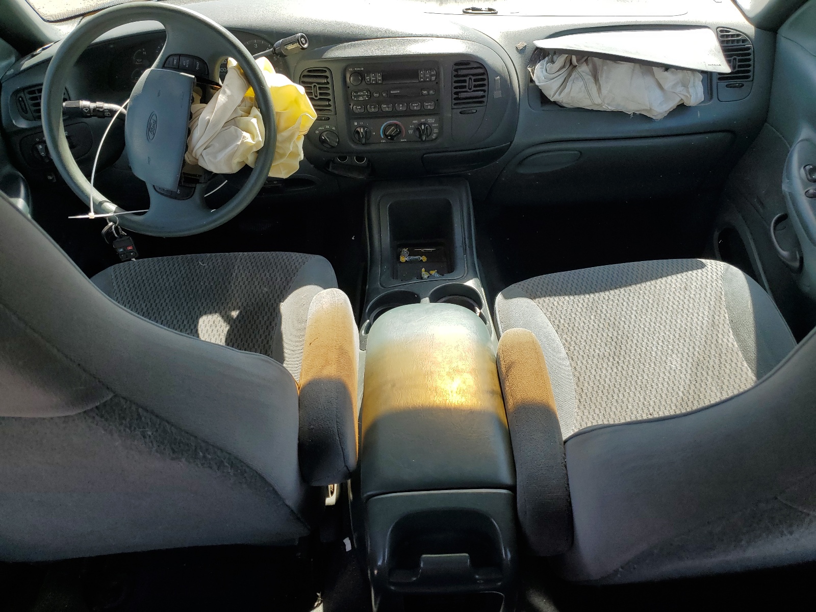 1FMPU18L8WLA22953 1998 Ford Expedition