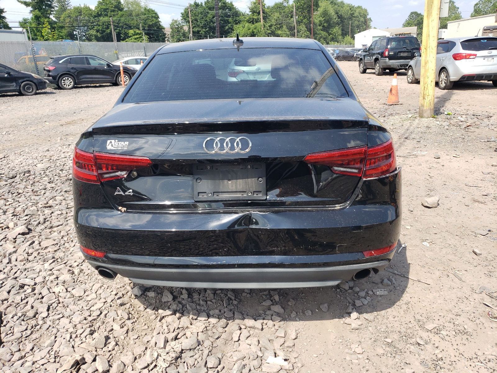 WAUGNAF48HN025269 2017 Audi A4 Premium