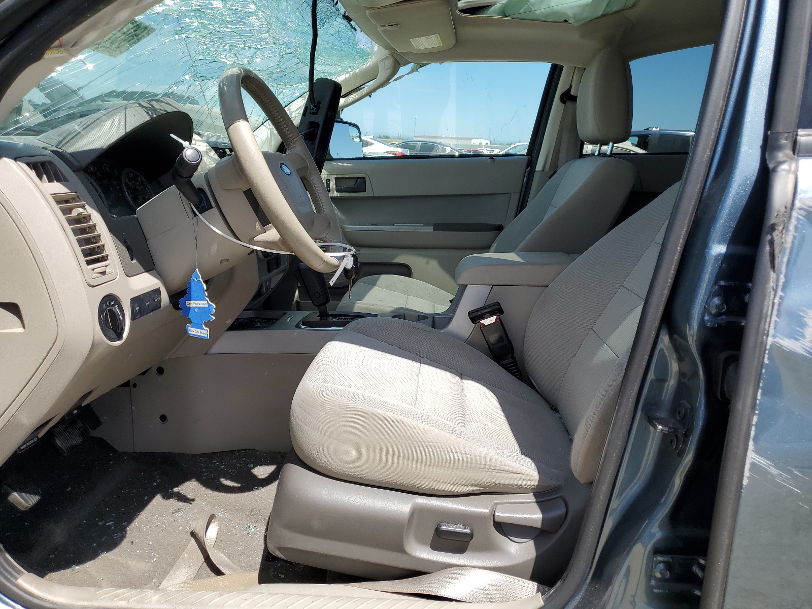 1FMCU0DG1AKD11608 2010 Ford Escape Xlt