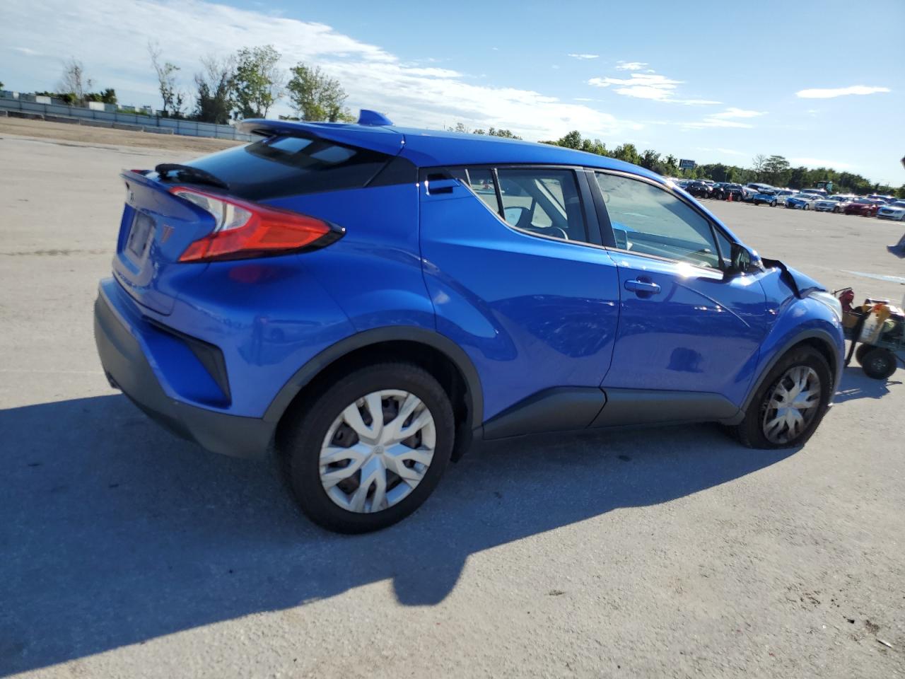 2020 Toyota C-Hr Xle VIN: NMTKHMBX8LR104089 Lot: 60384634