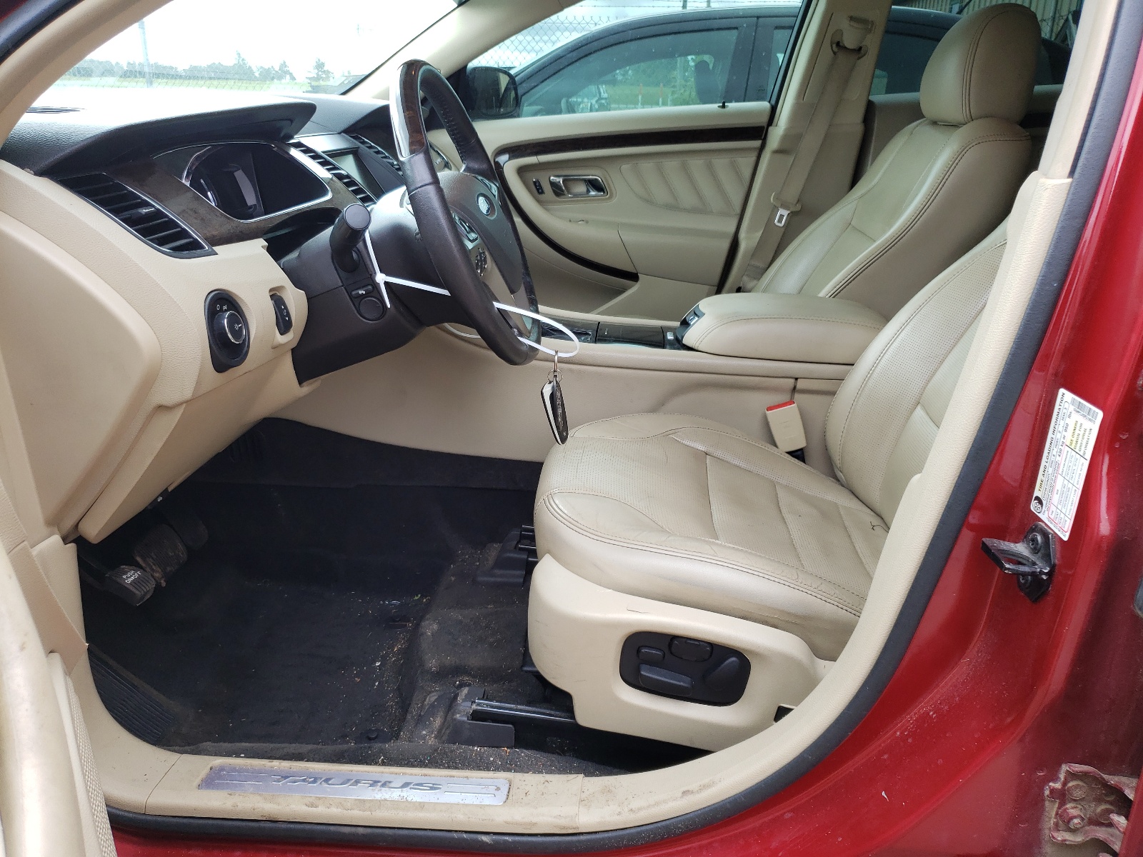 1FAHP2J88FG186679 2015 Ford Taurus Limited