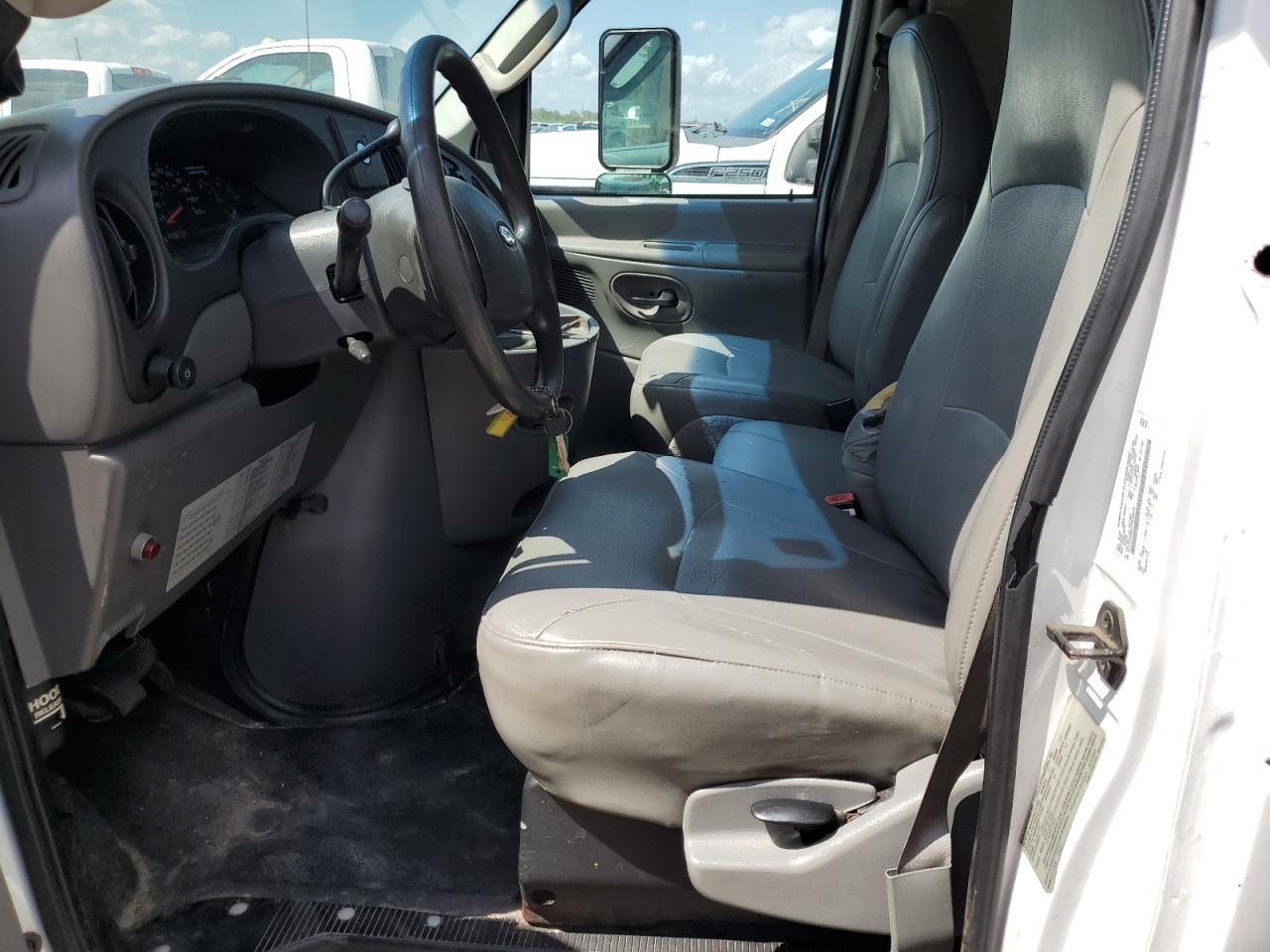 2007 Ford Econoline E450 Super Duty Cutaway Van VIN: 1FDXE45S87DB18216 Lot: 60345964