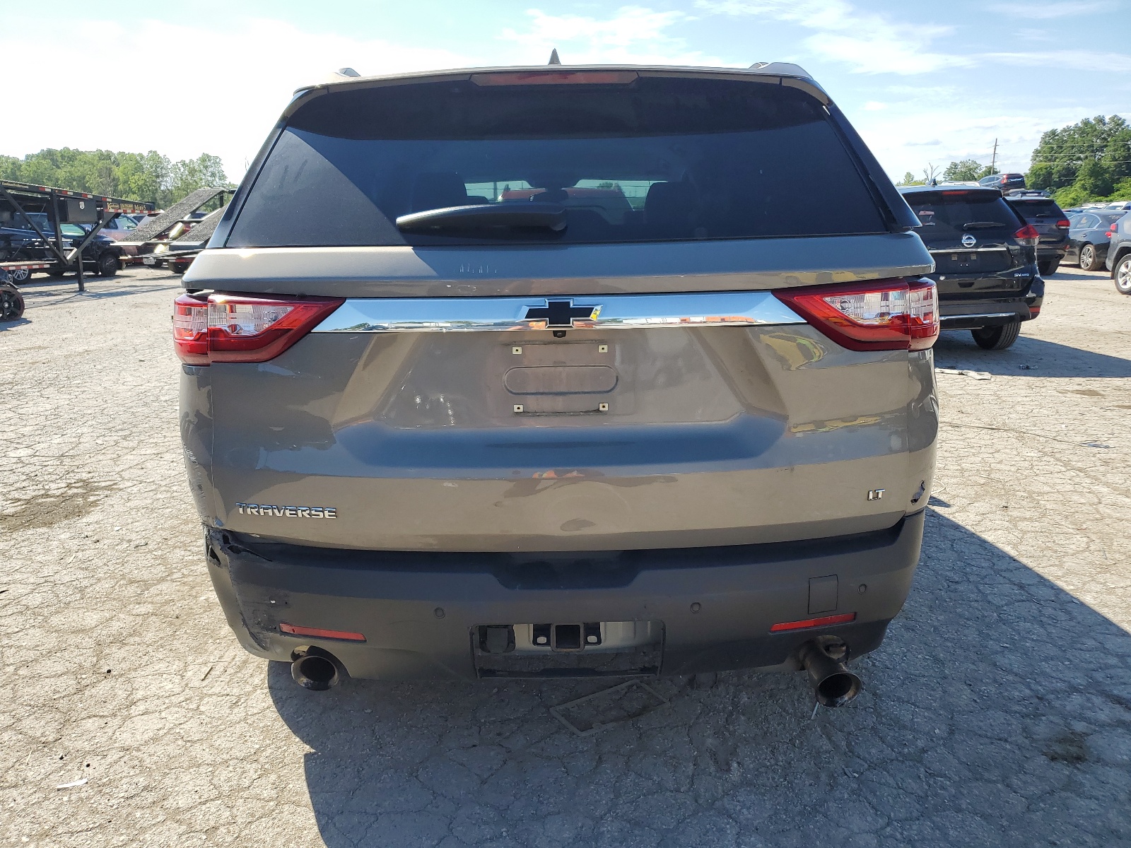 1GNERHKW6KJ245238 2019 Chevrolet Traverse Lt