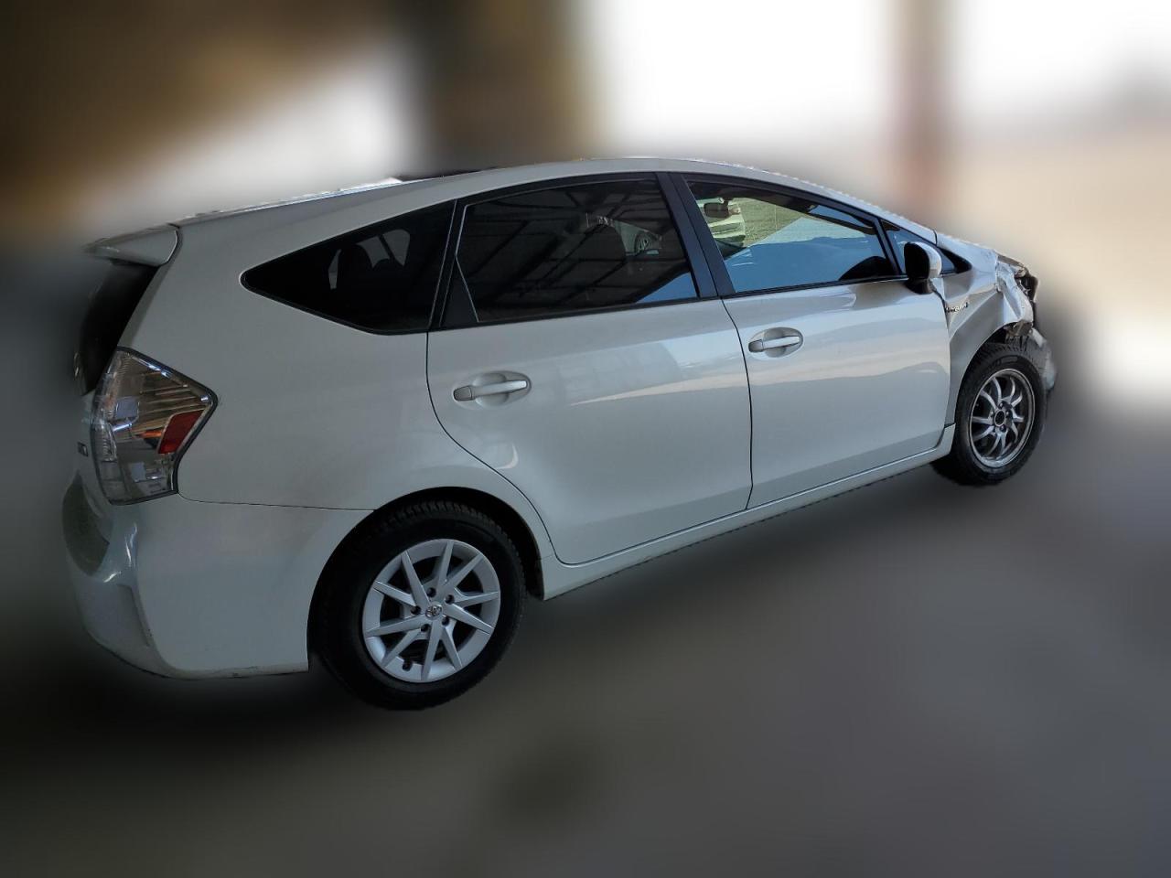 2012 Toyota Prius - Image 3