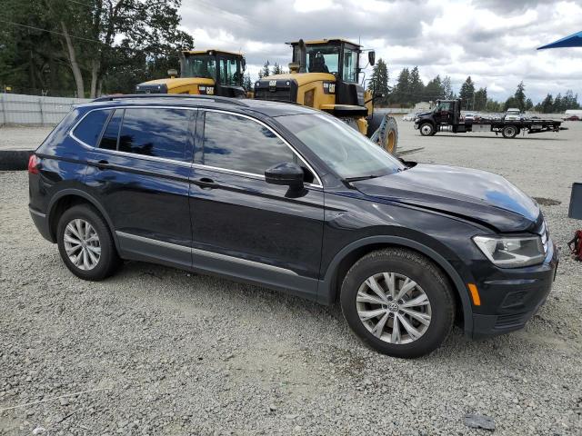  VOLKSWAGEN TIGUAN 2018 Черный