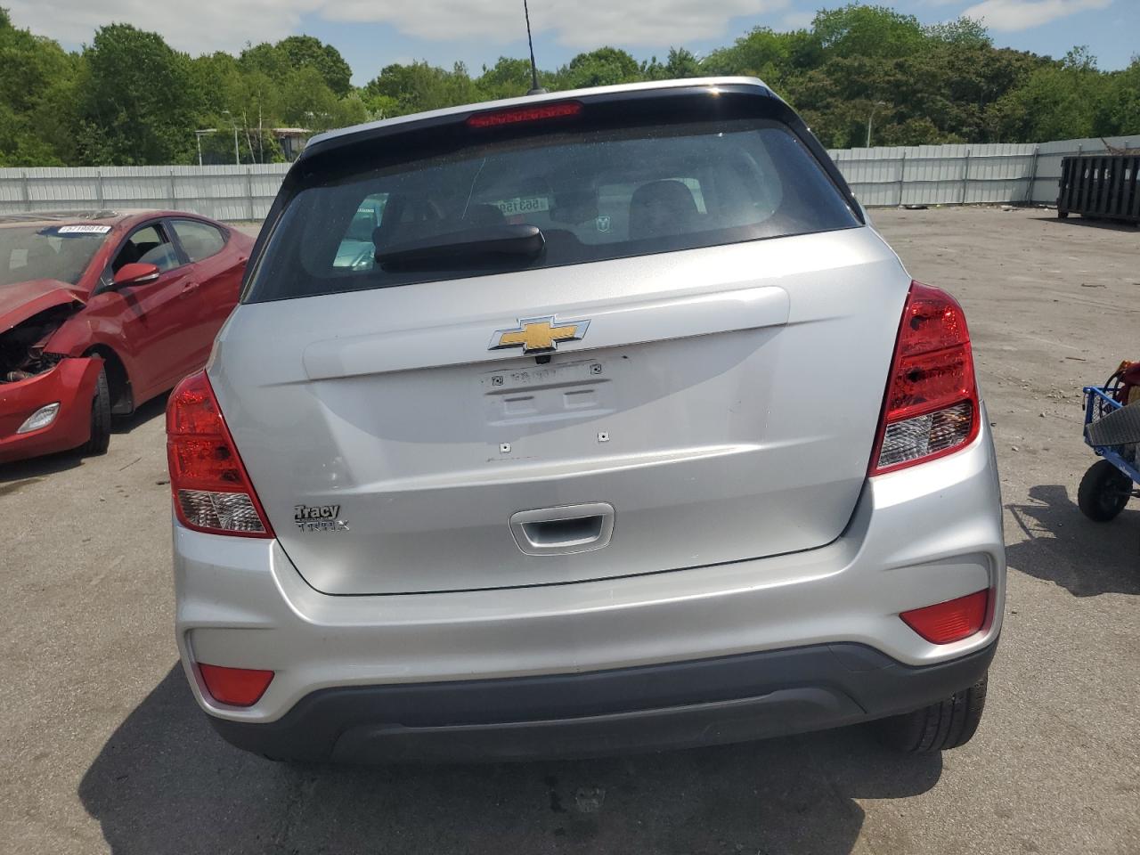 LSGCJKSB0KY005132 2019 Chevrolet Trax Ls