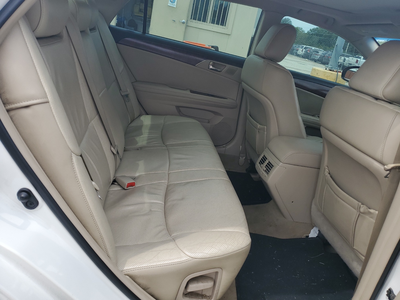 4T1BK3DB2BU386430 2011 Toyota Avalon Base