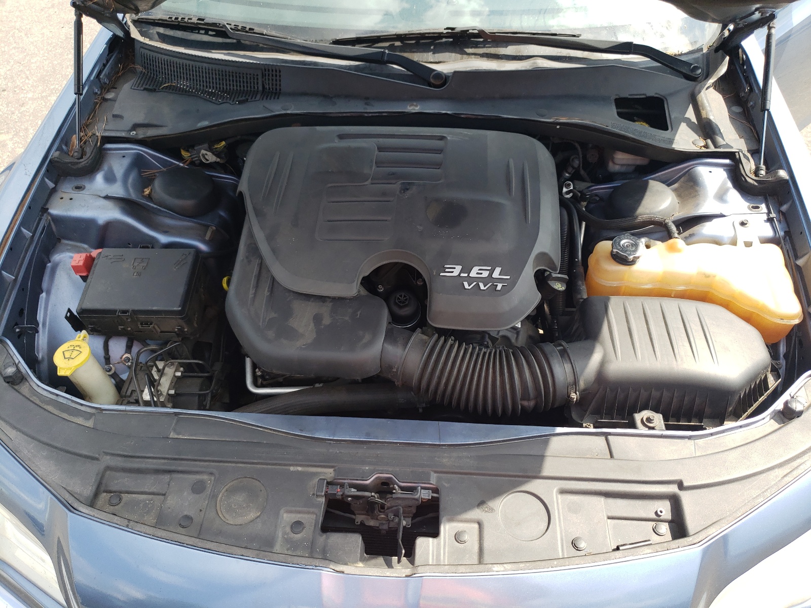 2C3CA5CG3BH592691 2011 Chrysler 300 Limited