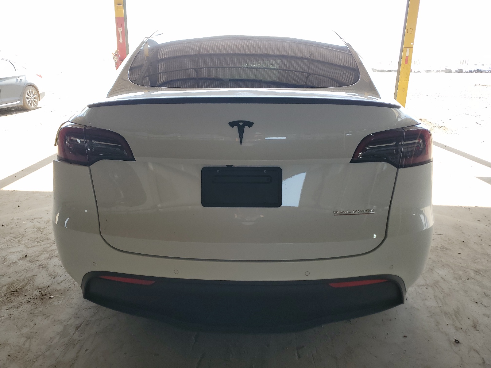 7SAYGDEF5NF523321 2022 Tesla Model Y