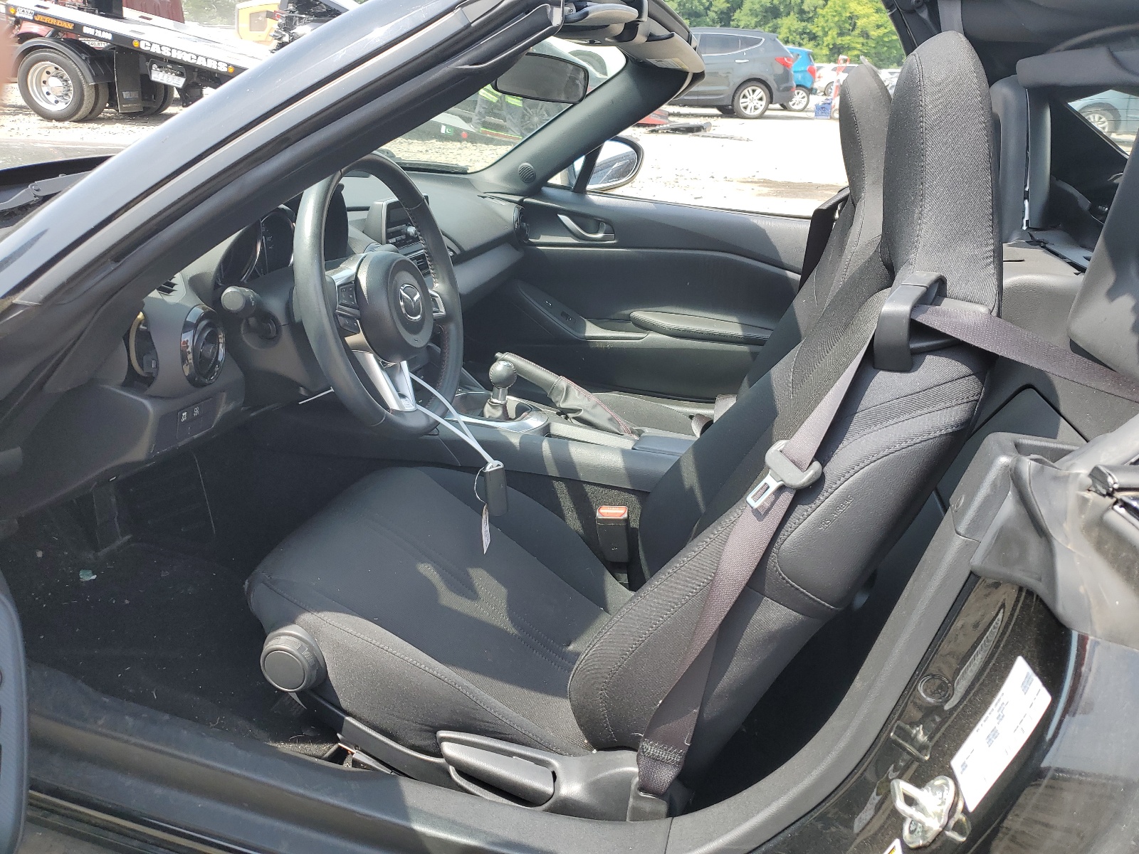 JM1NDAB71H0123618 2017 Mazda Mx-5 Miata Sport