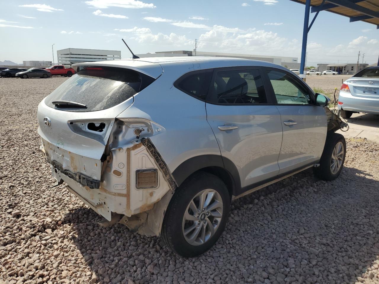 KM8J2CA47JU778948 2018 Hyundai Tucson Se