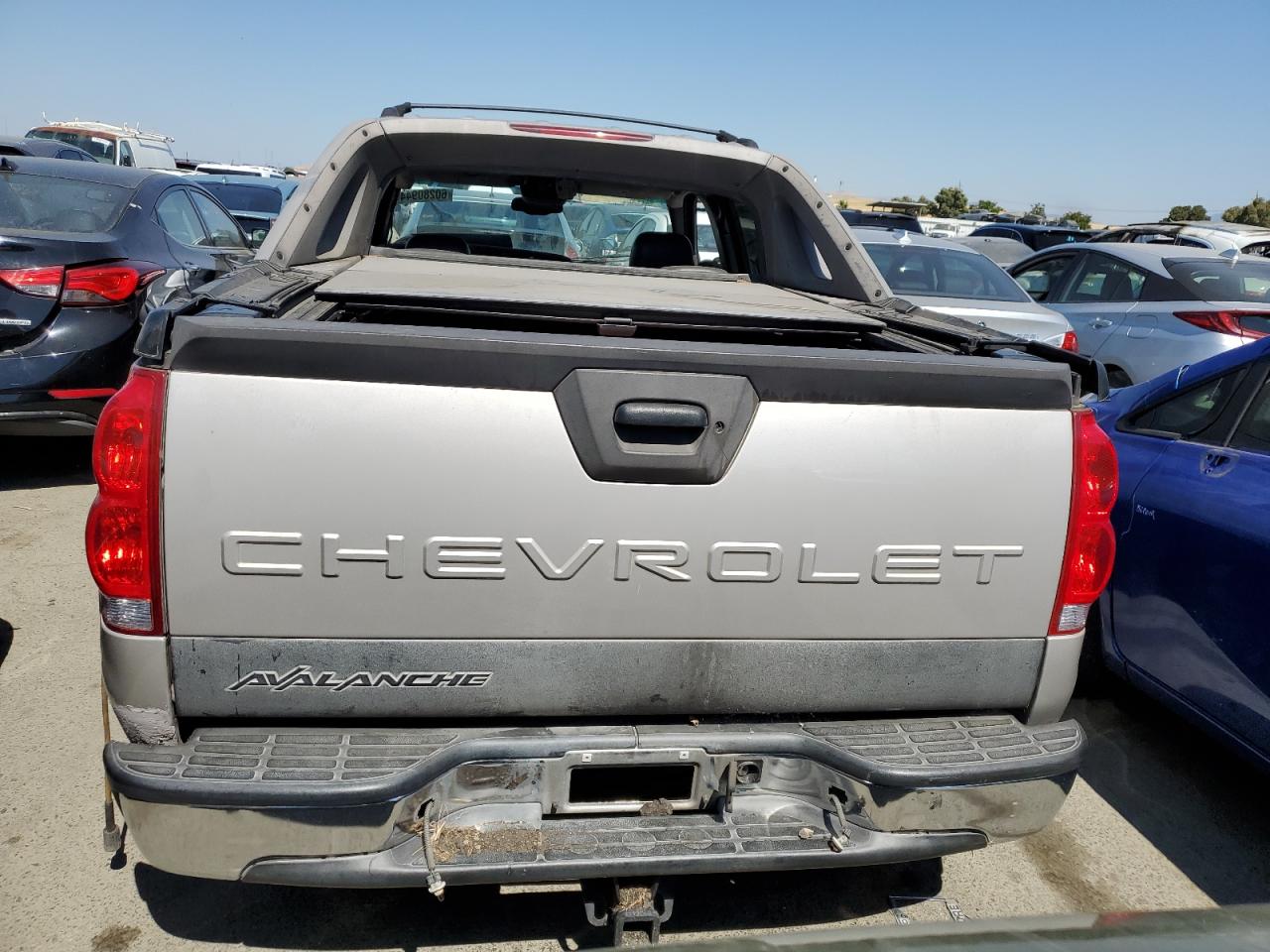 2004 Chevrolet Avalanche K1500 VIN: 3GNEK12T74G205336 Lot: 60280944