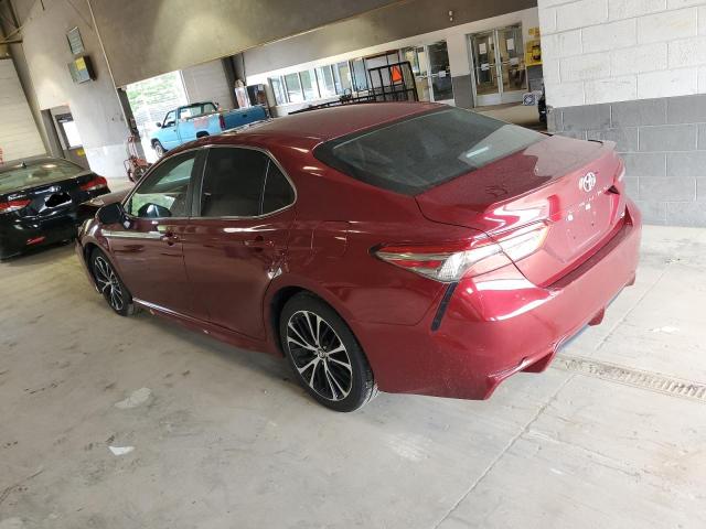  TOYOTA CAMRY 2018 Красный