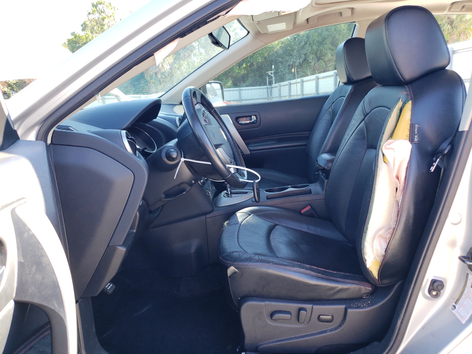 JN8AS5MT6BW576390 2011 Nissan Rogue S