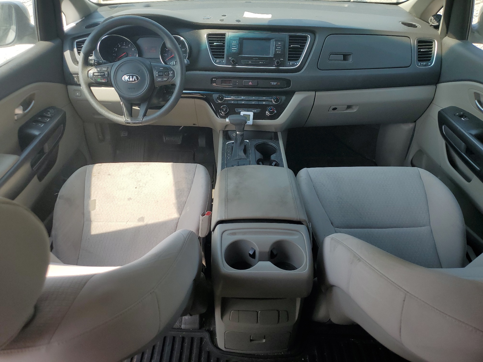 KNDMA5C13H6259669 2017 Kia Sedona L