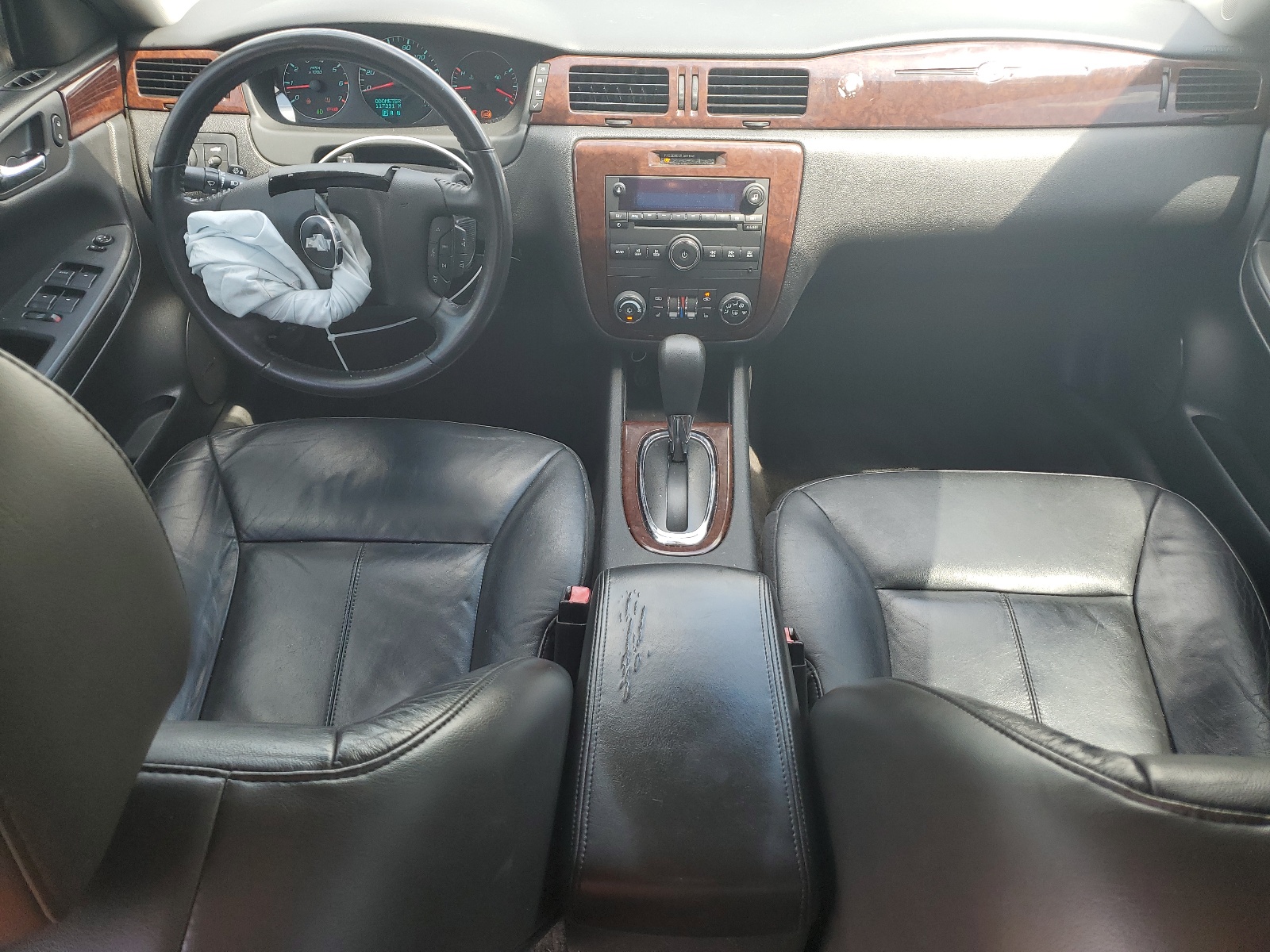 2G1WB5EK1A1208821 2010 Chevrolet Impala Lt