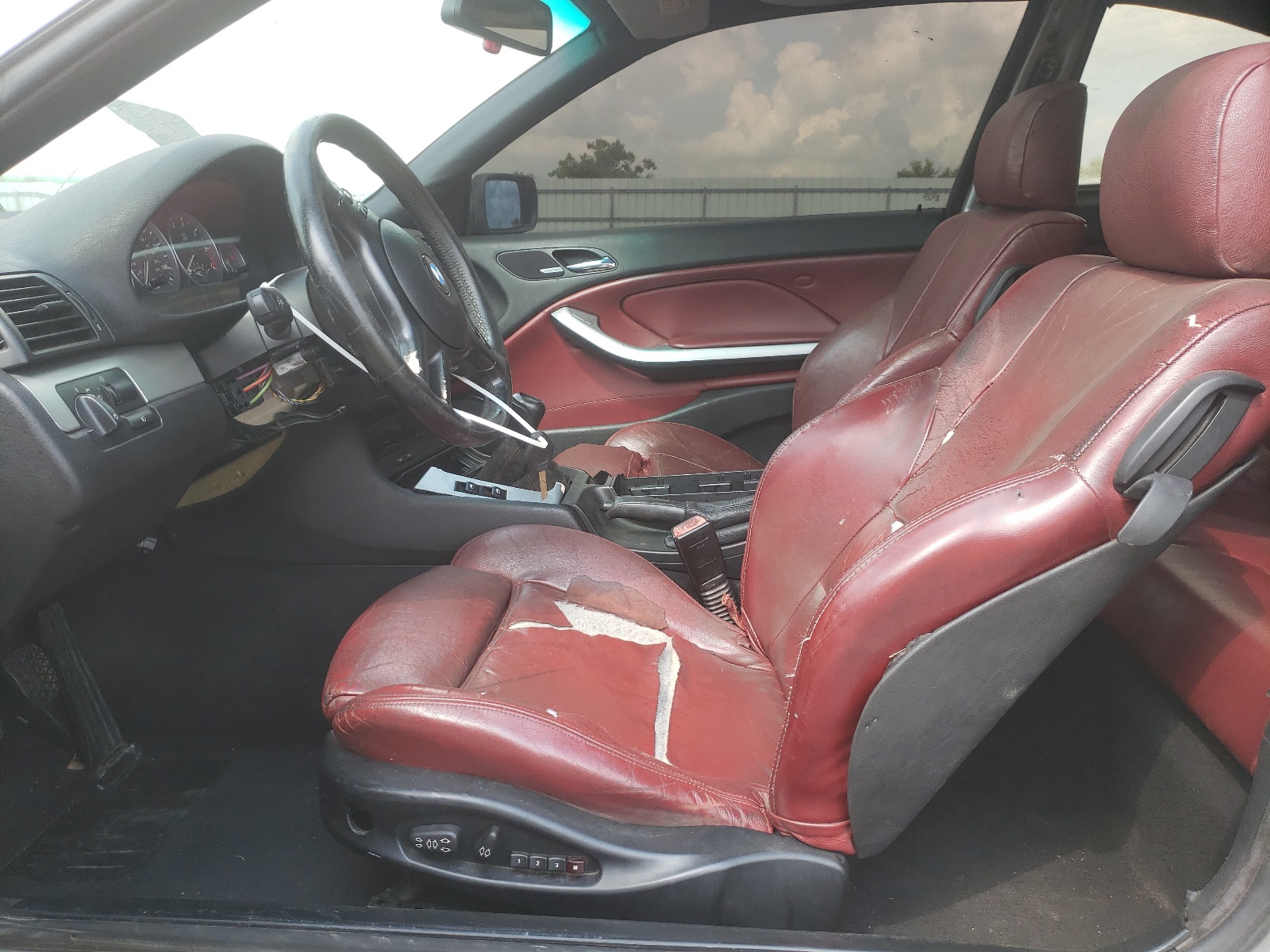 WBABN53481JU25027 2001 BMW 330 Ci