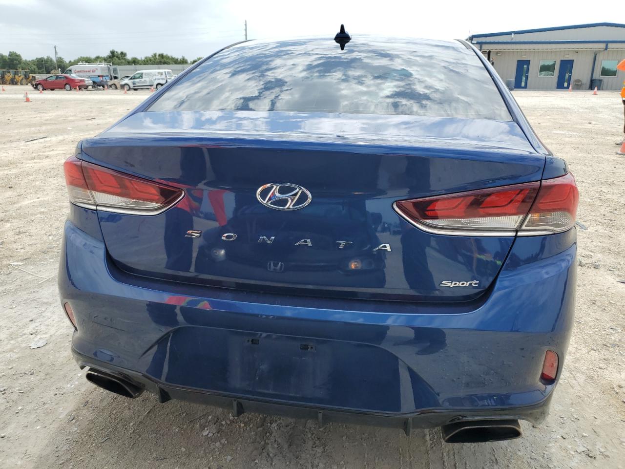 2018 Hyundai Sonata Sport VIN: 5NPE34AF7JH612093 Lot: 59456394