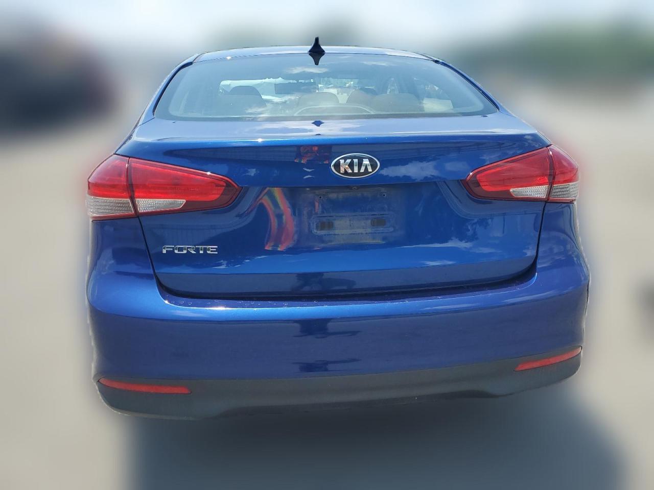 2018 Kia Forte Lx VIN: 3KPFK4A75JE283253 Lot: 60875174