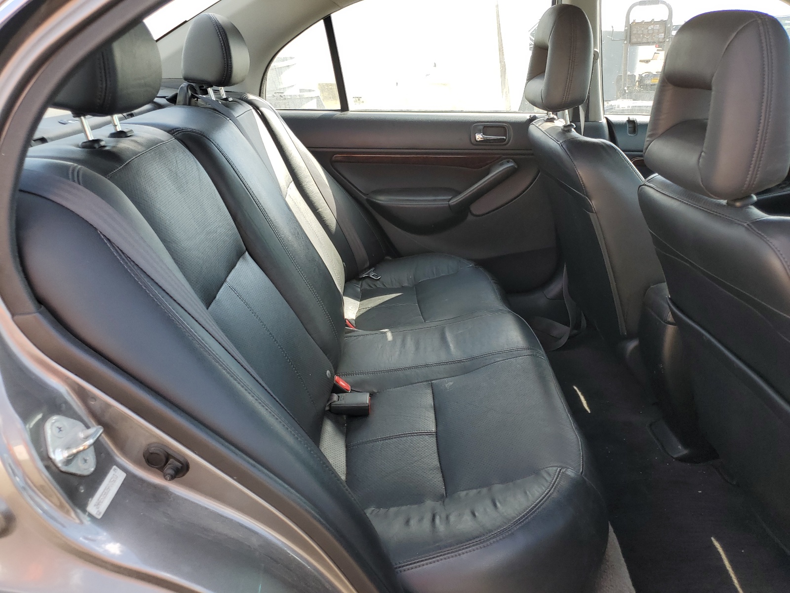 2HHES35835H105213 2005 Acura 1.7El Premium