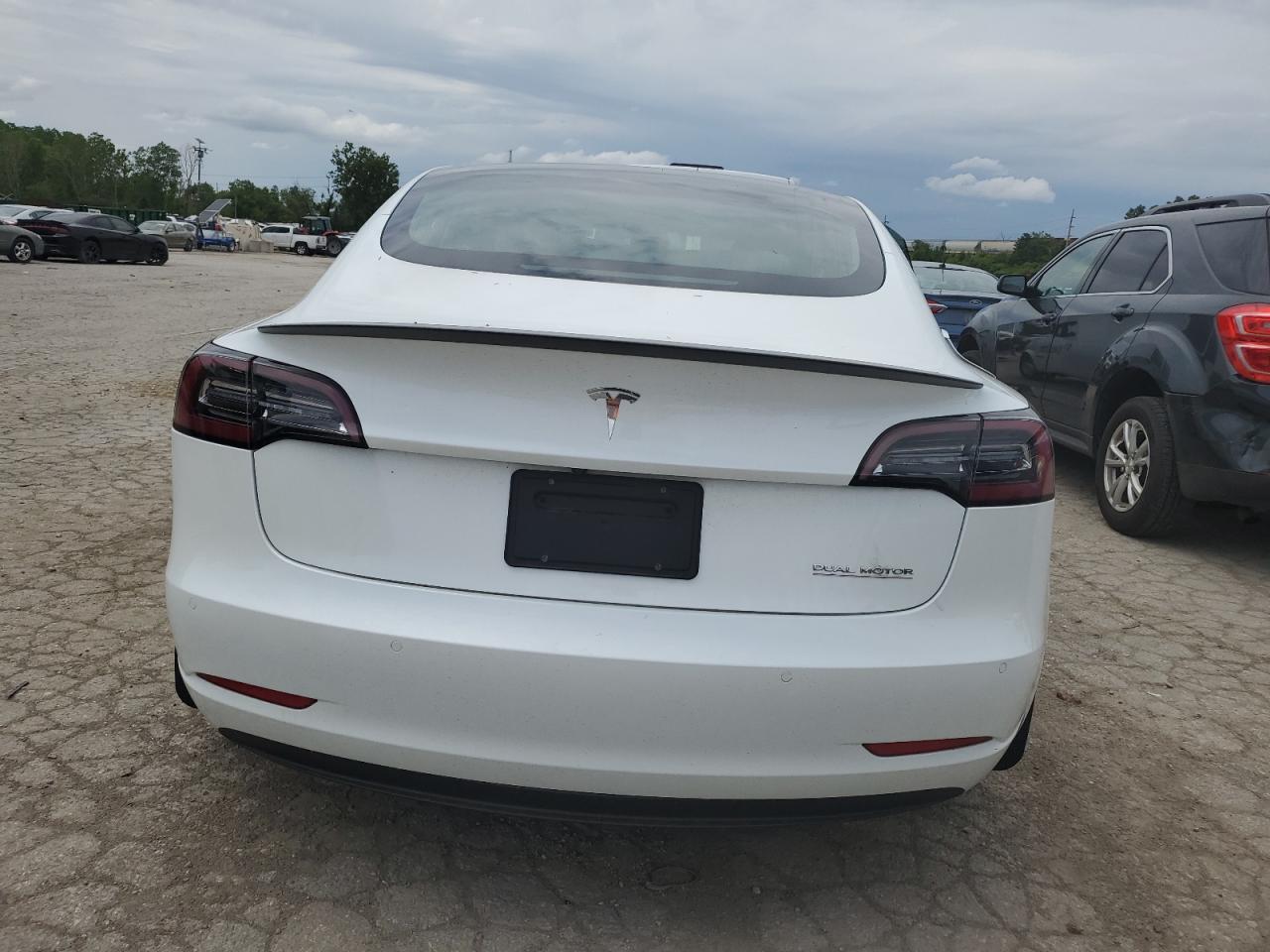 5YJ3E1EB1KF487051 2019 Tesla Model 3