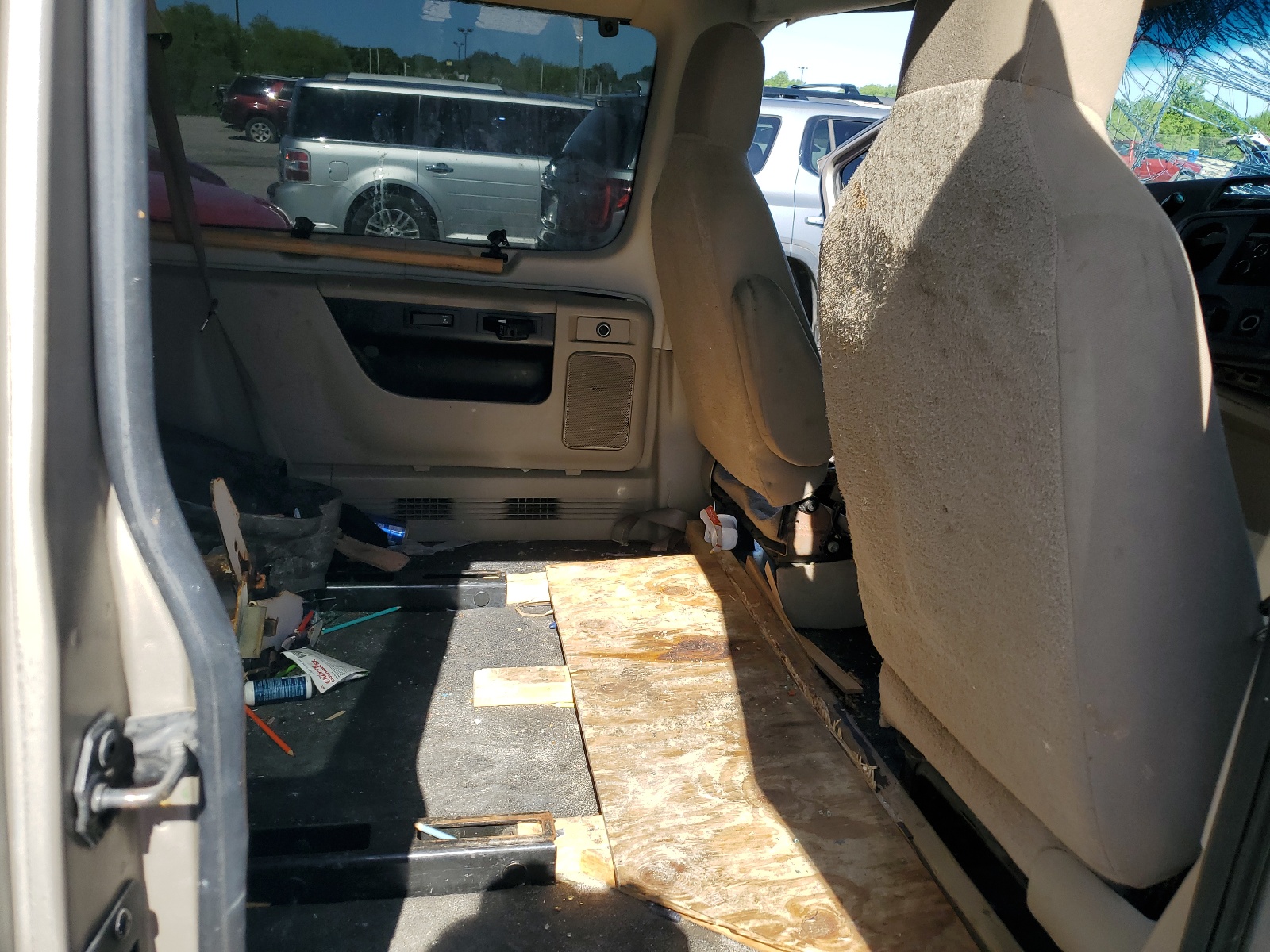 1FBNE3BL4BDA98398 2011 Ford Econoline E350 Super Duty Wagon