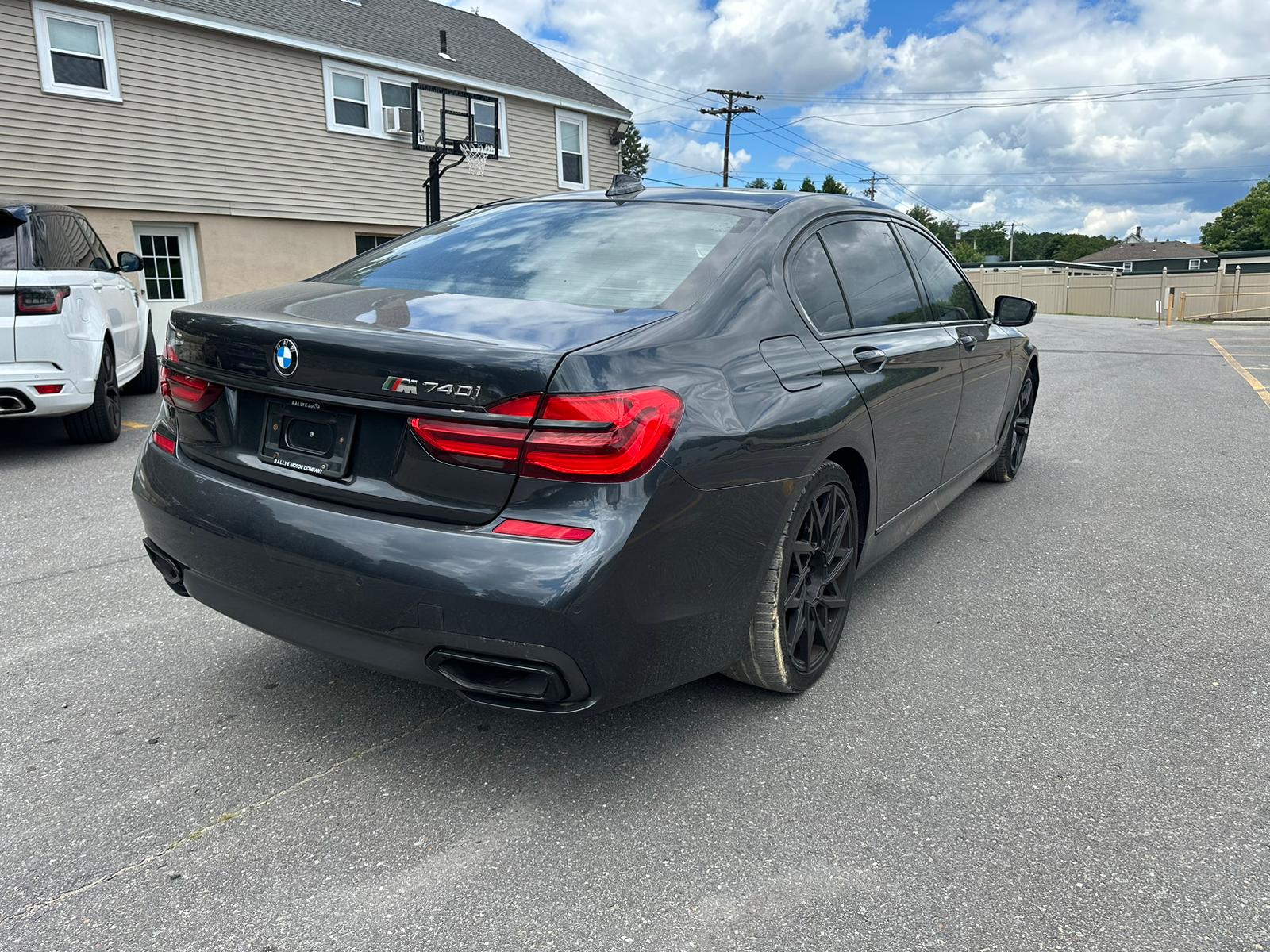 2016 BMW 740 I vin: WBA7E2C53GG504608