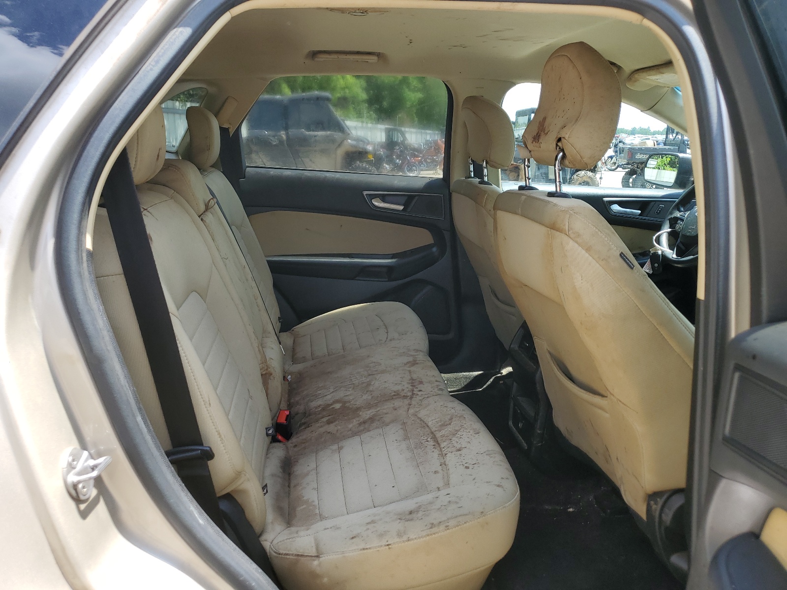 2FMPK3G90JBB61359 2018 Ford Edge Se