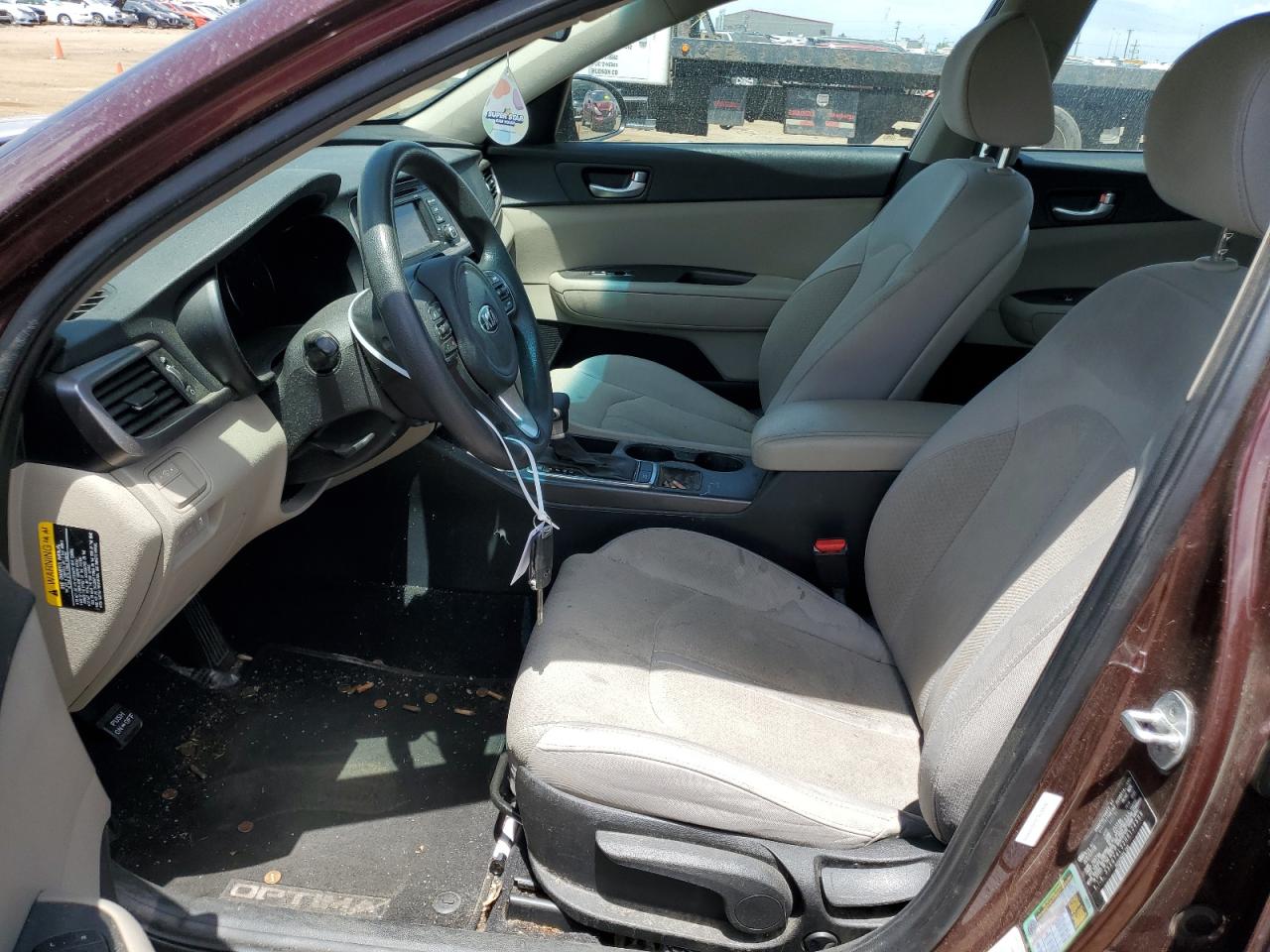 2017 Kia Optima Lx VIN: 5XXGT4L32HG124588 Lot: 60001454