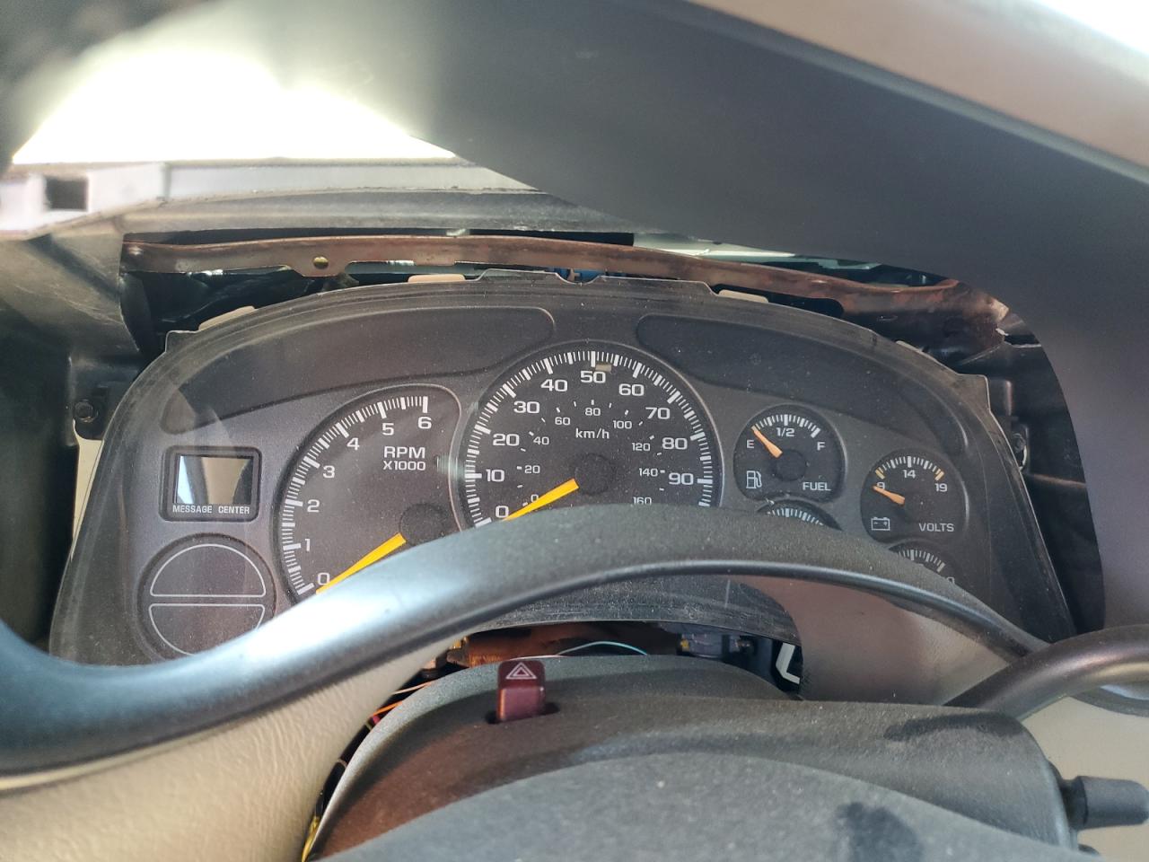 2000 Chevrolet Tahoe - Image 9
