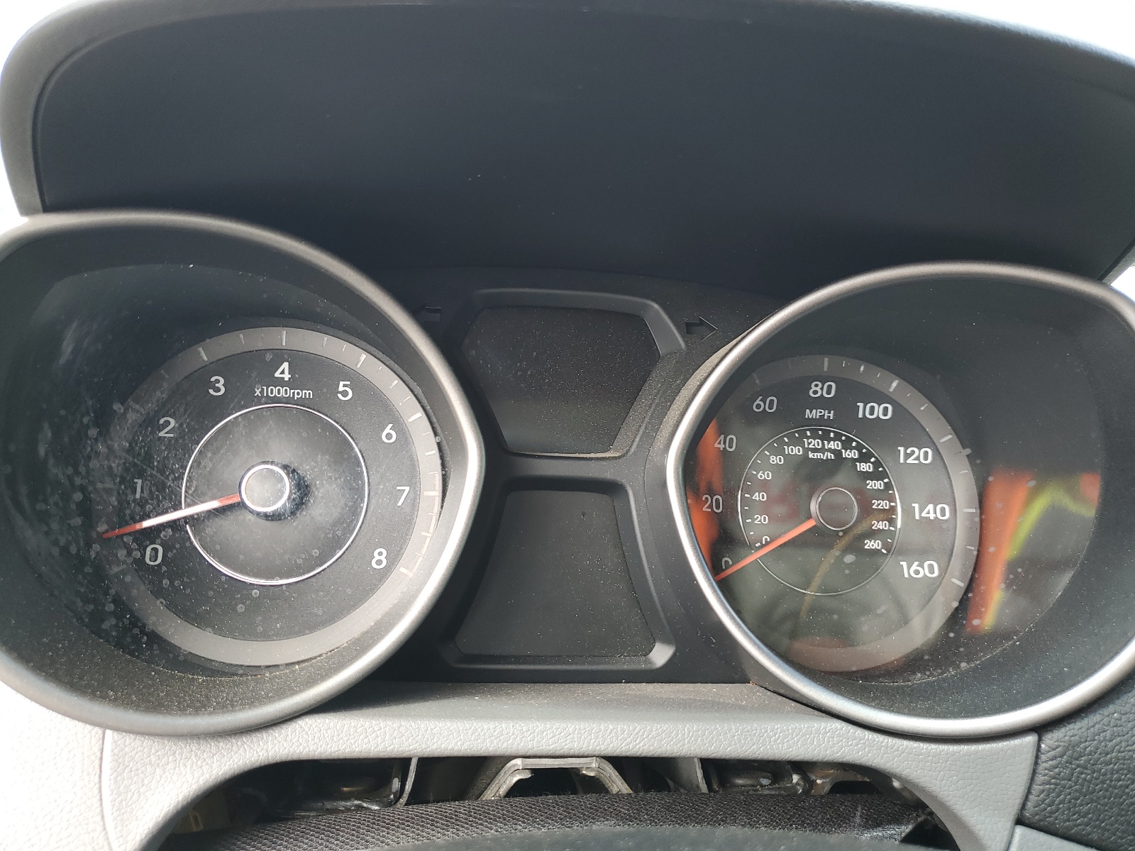 5NPDH4AE1GH742089 2016 Hyundai Elantra Se