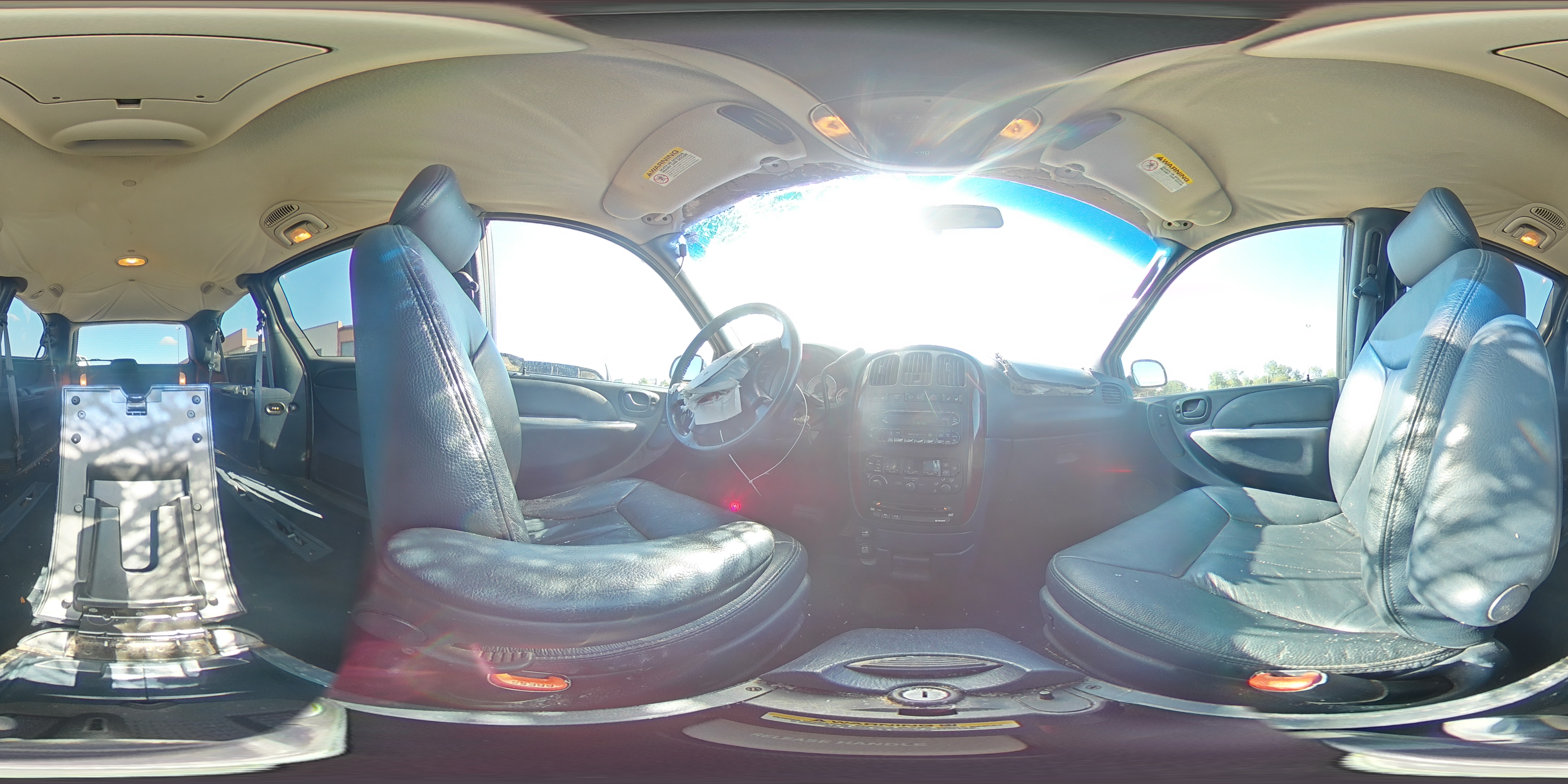 2002 Chrysler Town & Country Lxi VIN: 2C4GP54LX2R573749 Lot: 59846394