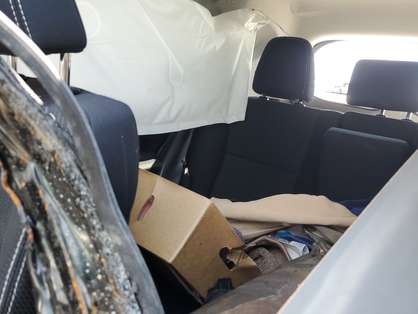 2T3WFREV8JW464636 2018 Toyota Rav4 Adventure