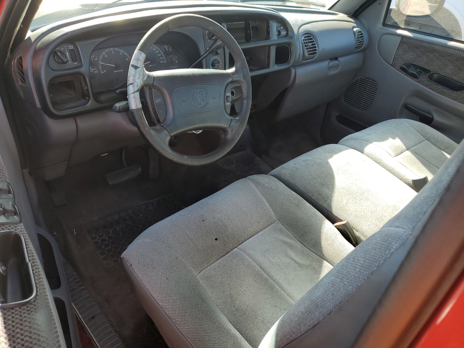 3B7HC16Y0XM565689 1999 Dodge Ram 1500