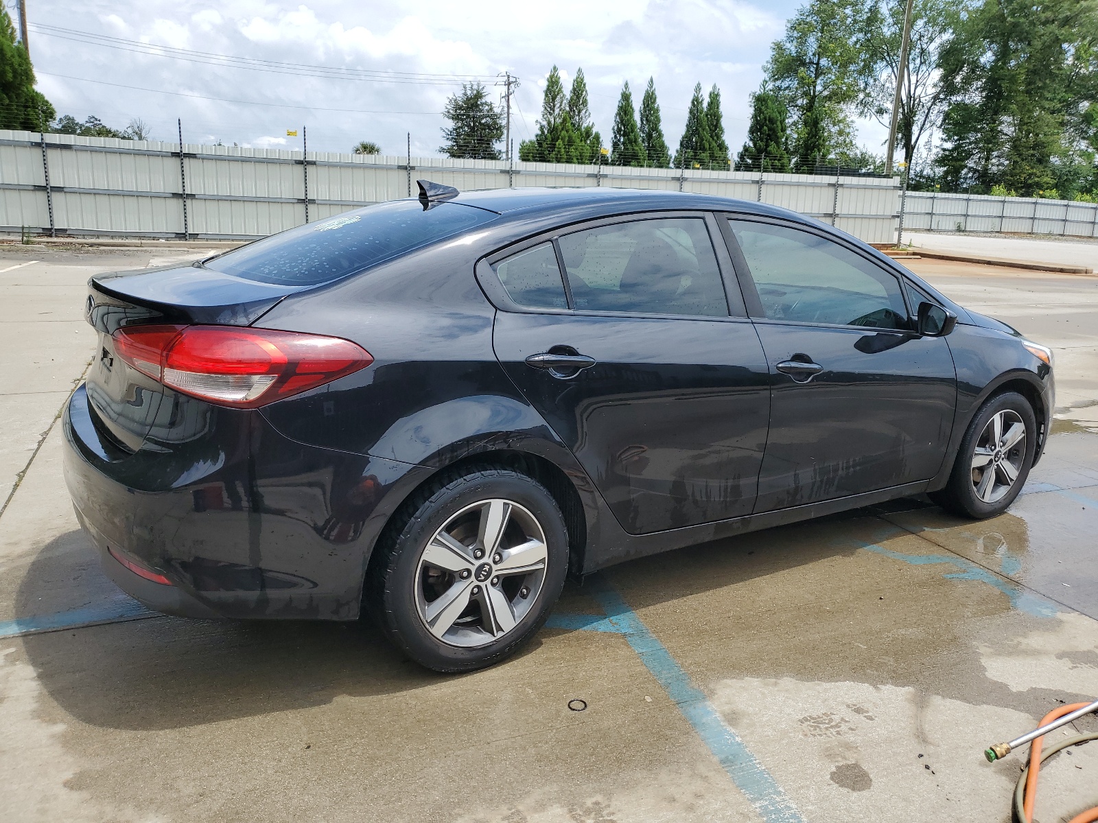 3KPFL4A75JE257362 2018 Kia Forte Lx