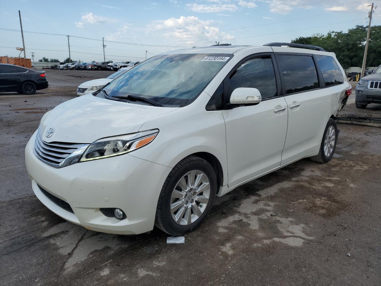 5TDYK3DC9GS695489 2016 TOYOTA SIENNA - Image 1