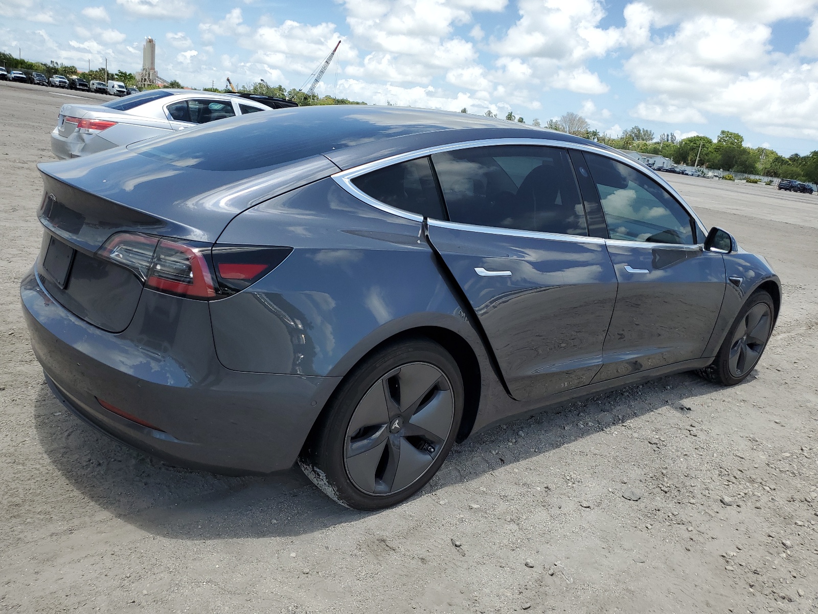 2018 Tesla Model 3 vin: 5YJ3E1EA9JF158779