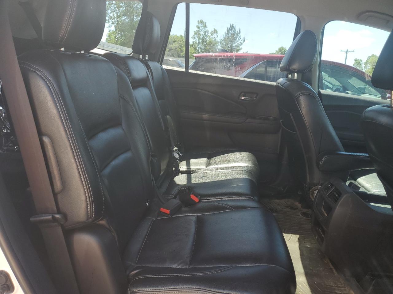 2018 Honda Pilot Lx VIN: 5FNYF5H17JB019711 Lot: 60497864