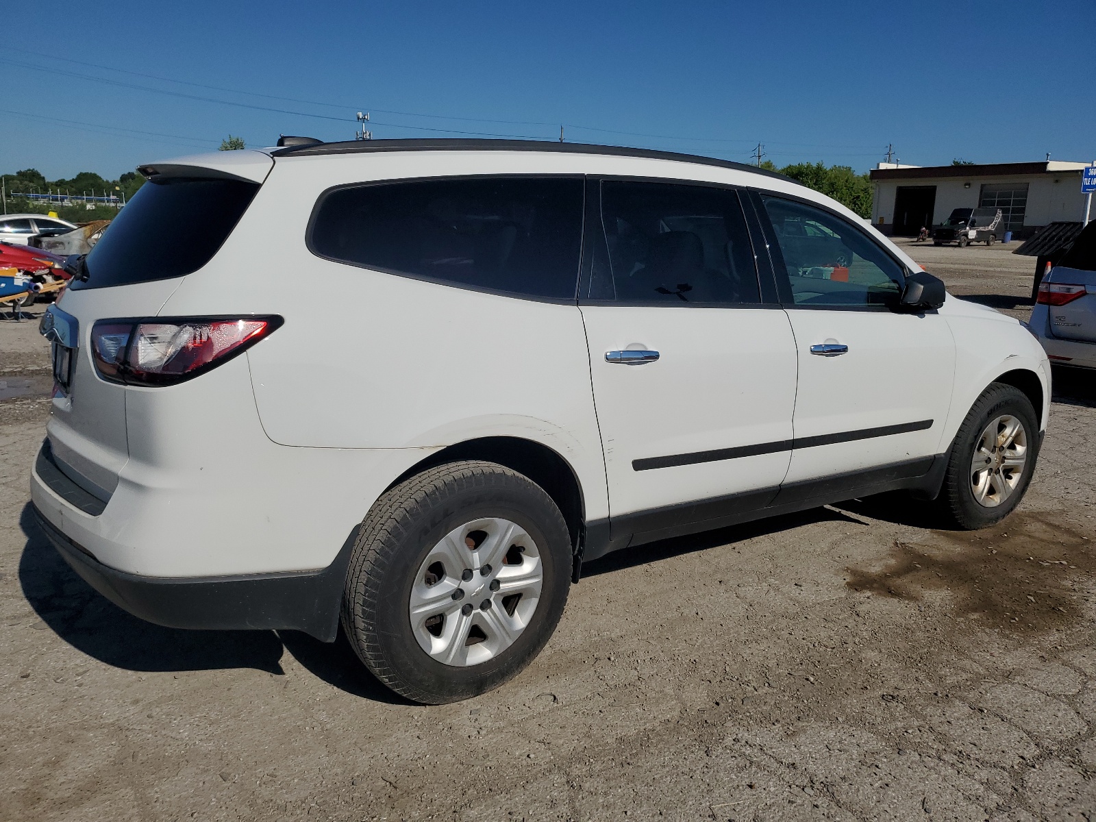 2017 Chevrolet Traverse Ls vin: 1GNKRFED0HJ329811