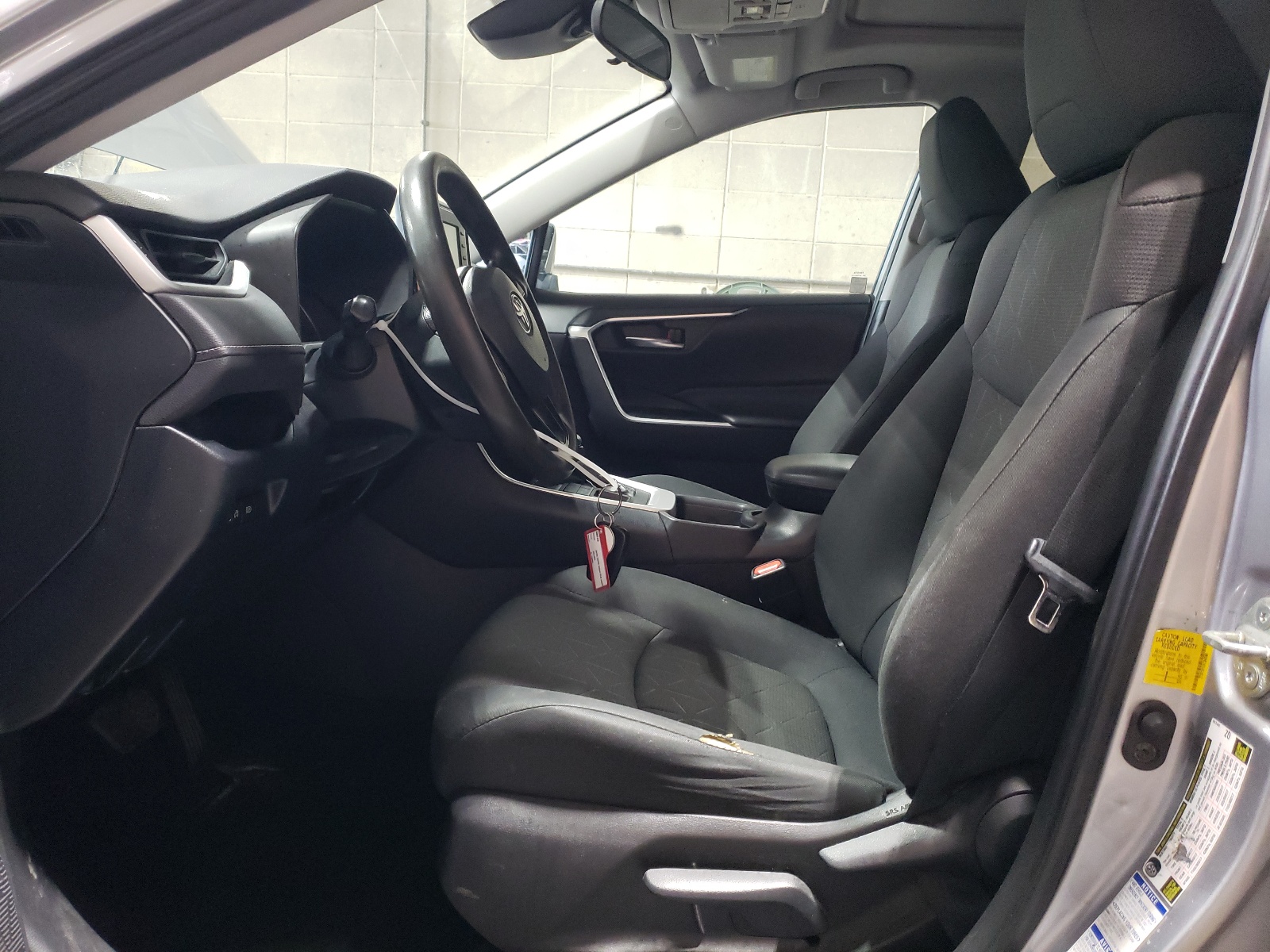 2T3P1RFV3KC045808 2019 Toyota Rav4 Xle